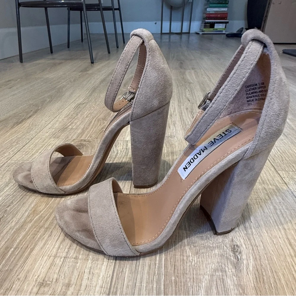 Steve Madden Gray Heeled Sandals with Block Heel size 5.5